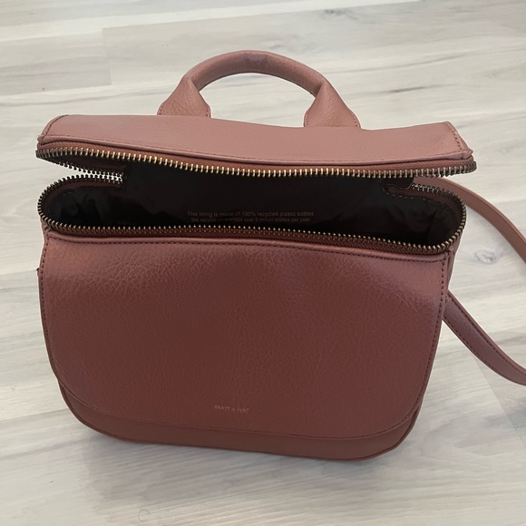 Matt & Nat clay rose cross body Bag - Picture 2 of 6